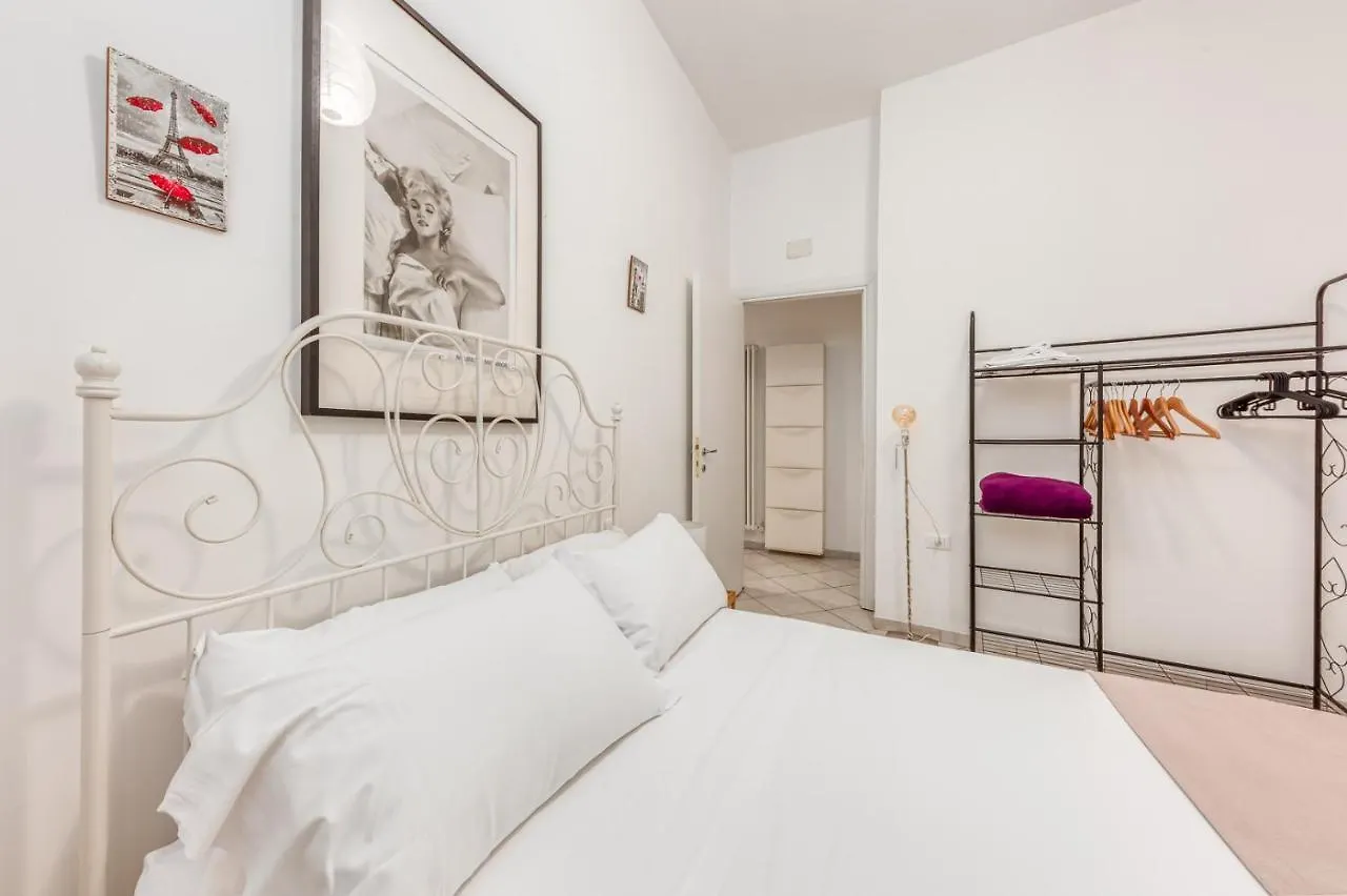Apartment Casaviva - Bilocale A Genova San Bernardo Italy